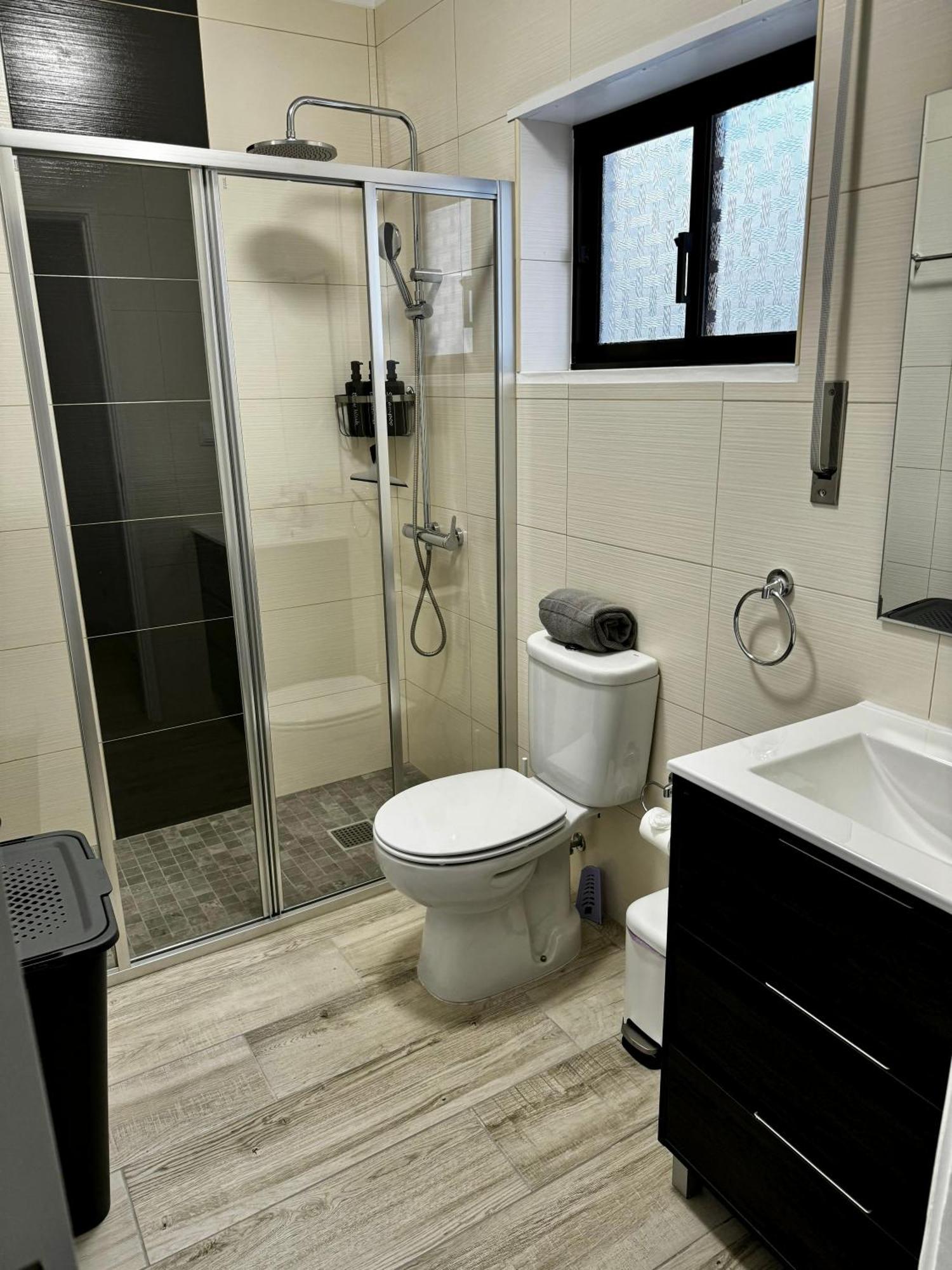 Princess Retreat Beautiful Modern Aprt 2 Min Walk From Quarteira Beach Ngoại thất bức ảnh