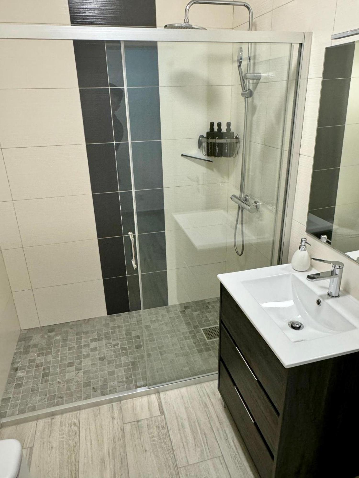 Princess Retreat Beautiful Modern Aprt 2 Min Walk From Quarteira Beach Ngoại thất bức ảnh