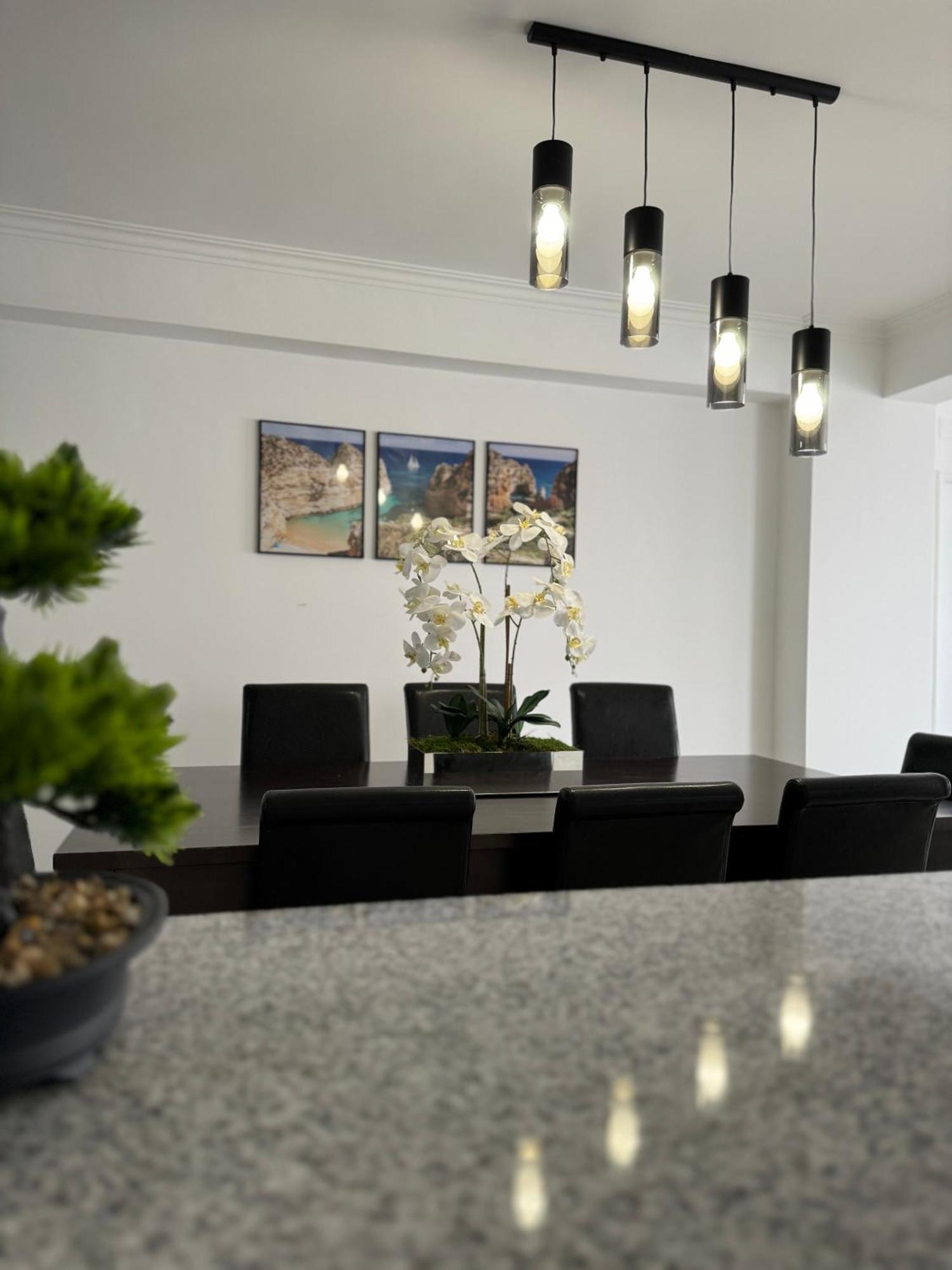 Princess Retreat Beautiful Modern Aprt 2 Min Walk From Quarteira Beach Ngoại thất bức ảnh