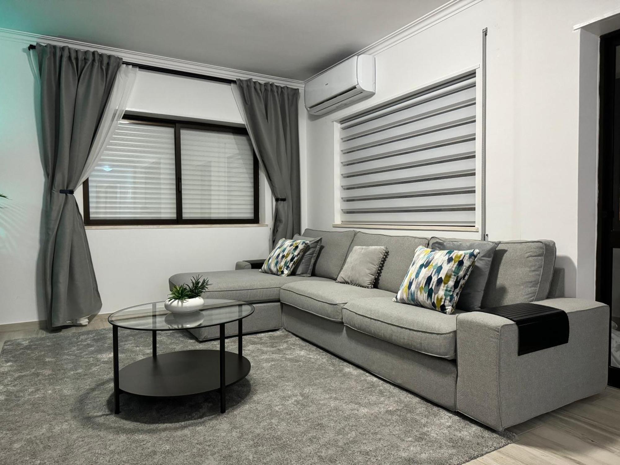 Princess Retreat Beautiful Modern Aprt 2 Min Walk From Quarteira Beach Ngoại thất bức ảnh